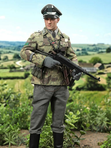 Pre-order 1/6 DID D80196 WWII German GD Infantry Officer – Jakob Action Figure