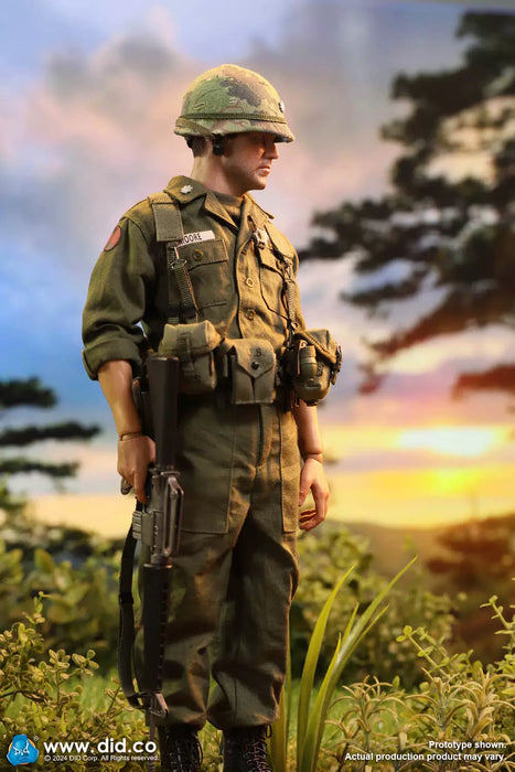 In-stock 1/6 DID V80174 Vietnam War U.S. Army Lt. Col. Moore Action Figure