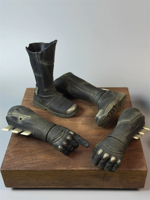 Pre-order 1/6 TOPO STUDIO TP028 BVS Arm & Boots Accessories